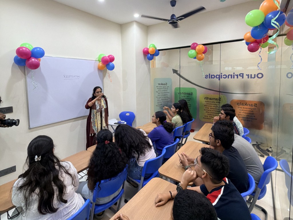 Catalyst Classes faculty teaching a biology respiration lesson to students in a classroom, Hyderabad
